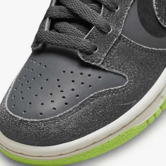Кроссовки Nike Dunk Low Halloween (2022) (GS) Iron Grey DQ6215-001 фото 3 — интернет-магазин Tapok