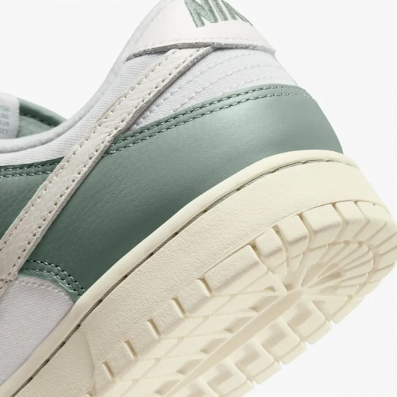 Кроссовки Nike Dunk Low Mica Green DV7212-300 фото 8 — интернет-магазин Tapok