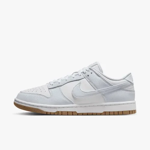 Кроссовки Nike Dunk Low Next Nature Football Grey Gum (W) FN6345-100 фото 1 — интернет-магазин Tapok