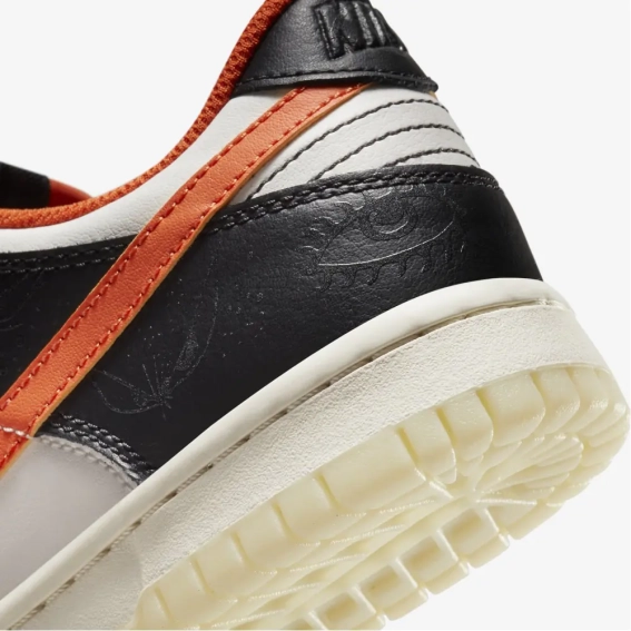 Кроссовки Nike Dunk Low PRM Halloween (2021) (GS) DO3806-100 фото 2 — интернет-магазин Tapok