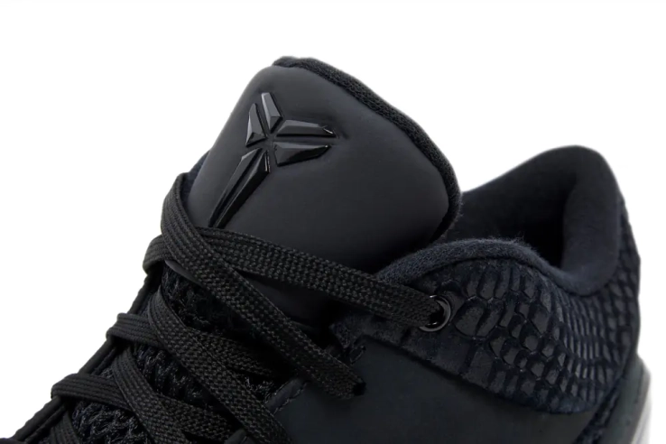 Кросівки Nike Kobe 4 Protro Gift of Mamba FQ3544-001 фото 3 — інтернет-магазин Tapok