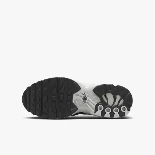 Кроссовки Nike TN Air Max GS Black Metallic Cool Grey CD0609-026 фото 2 — интернет-магазин Tapok