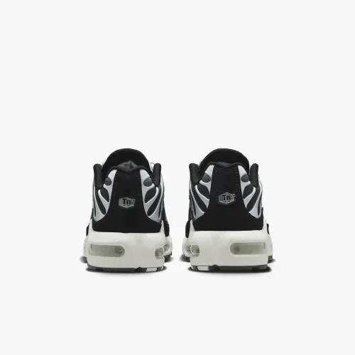 Кроссовки Nike TN Air Max GS Black Metallic Cool Grey CD0609-026 фото 6 — интернет-магазин Tapok