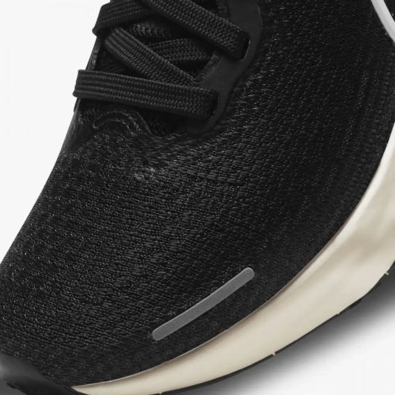 Кросівки Nike Zoomx Invincible Run Flyknit Black CT2229-001 фото 3 — інтернет-магазин Tapok