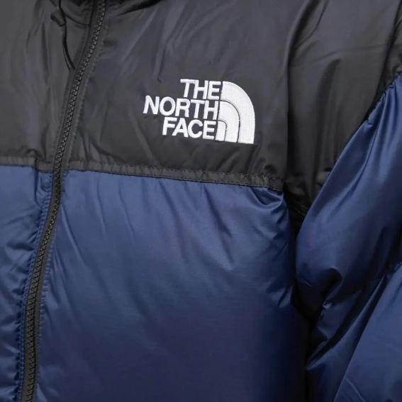 Куртка The North Face ACONCAGUA PKT JKT TNF BLACK NF0A7ZJPJK3 фото 3 — интернет-магазин Tapok