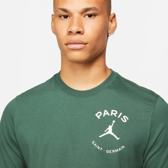 Футболка Jordan PSG x Paris Saint-Germain Logo T-Shirt DB6514-333 фото 2 — інтернет-магазин Tapok