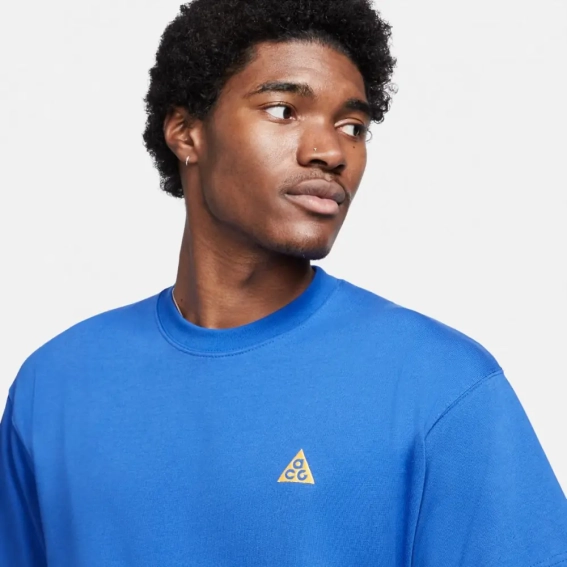Футболка Nike M NRG ACG SS EMBR Tee Hyper Royal DC4081-405 фото 2 — интернет-магазин Tapok