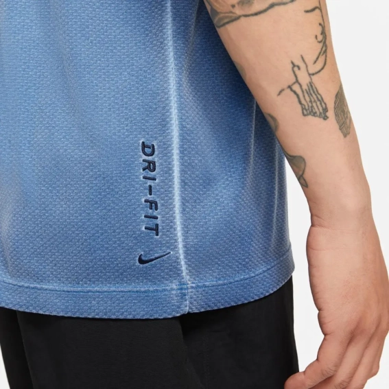 Футболка Nike M NRG ACG Watchman Peak SS Blue Void CZ4002-492 фото 4 — интернет-магазин Tapok
