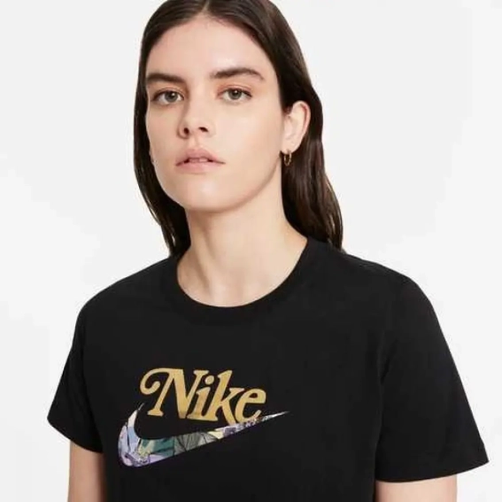 Футболка W Nike NSW Tee Femme DD1340-010 фото 2 — інтернет-магазин Tapok