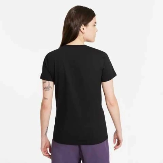 Футболка W Nike NSW Tee Femme DD1340-010 фото 3 — інтернет-магазин Tapok