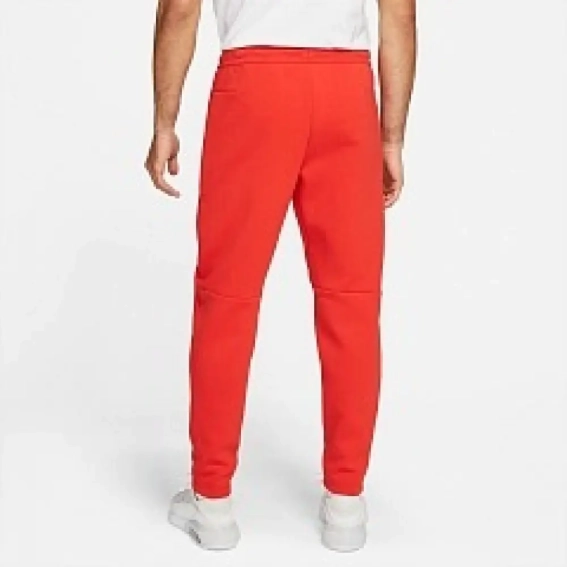 Брюки Nike Liverpool FC Tech Fleece Pant DD9725-612 фото 2 — интернет-магазин Tapok