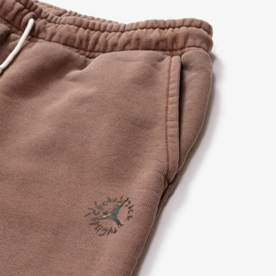 Штани Travis Scott x Air Jordan Fleece Pant Archaeo Brown DO4097-256 фото 2 — інтернет-магазин Tapok