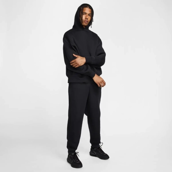 Брюки мужские Nike M Tch Flc Pant Ri (FZ7593-010) фото 2 — интернет-магазин Tapok