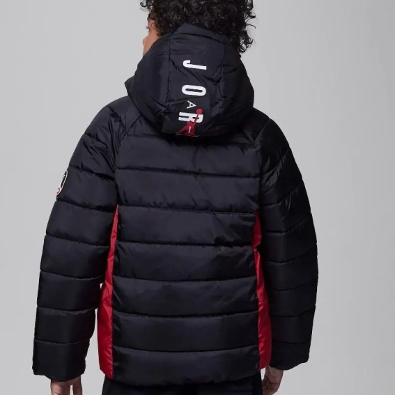 Подростковая куртка JORDAN JDB DOWN JACKET 95B667-023 фото 2 — интернет-магазин Tapok