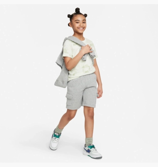 Детская футболка NIKE K NSW TEE CLUB SSNL AOP FN9612-022 фото 4 — интернет-магазин Tapok