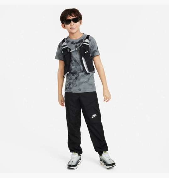 Дитяча футболка NIKE K NSW TEE CLUB SSNL AOP FN9612-084 фото 4 — інтернет-магазин Tapok