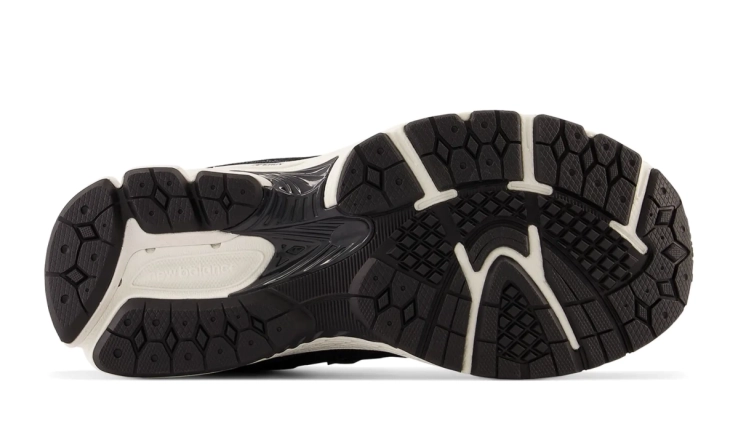 Кросівки New Balance 2002R Black (GS) GC2002BK фото 4 — інтернет-магазин Tapok
