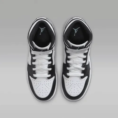 Кросівки Nike AIR JORDAN 1 MID (GS) DQ8423-103 фото 4 — інтернет-магазин Tapok