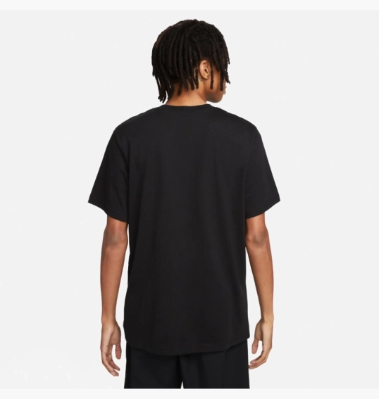 Мужская футболка NIKE M NSW SP SS TOP FN0248-010 фото 2 — интернет-магазин Tapok