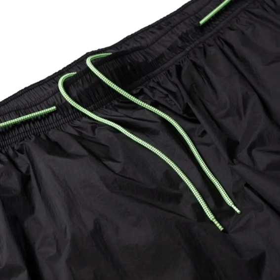 Брюки Nike Acg Cinder Cone Windshell Pants Black DB1134-011 фото 2 — интернет-магазин Tapok
