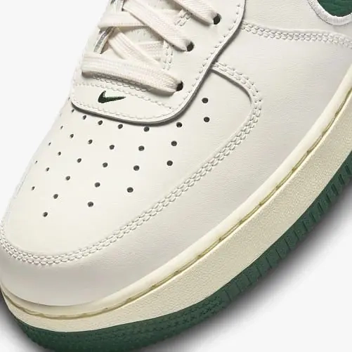 Кросівки Nike AIR FORCE 1 07 FV0392-100 фото 3 — інтернет-магазин Tapok