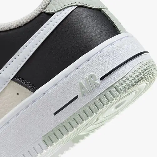 Кросівки Nike AIR FORCE 1 LV8 1 (GS) FB9035-002 фото 2 — інтернет-магазин Tapok