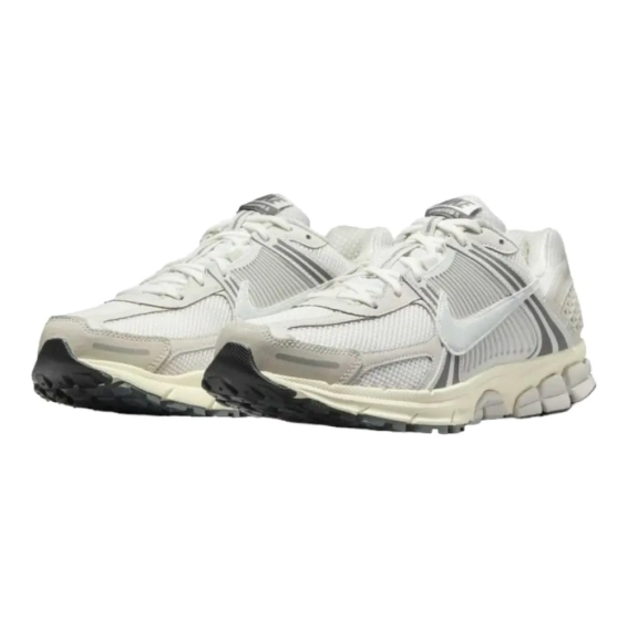 Кросівки Nike ZOOM VOMERO 5 HF0731-007 фото 2 — інтернет-магазин Tapok