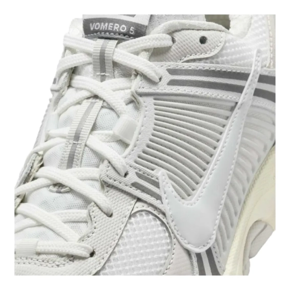 Кросівки Nike ZOOM VOMERO 5 HF0731-007 фото 6 — інтернет-магазин Tapok