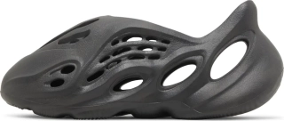 Шльопанці Yeezy Foam Runner 'Onyx' HP8739