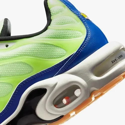 Кросівки NIKE AIR MAX PLUS SE (DZ0480-300) DZ0480-300 фото 15 — інтернет-магазин Tapok