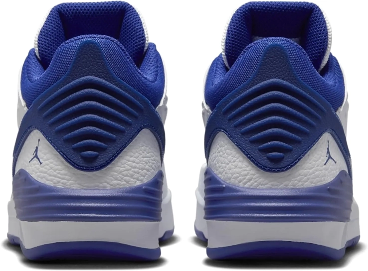 Кросівки Jordan Max Aura 5 GS White Radiant Blue DZ4352-140 фото 2 — інтернет-магазин Tapok