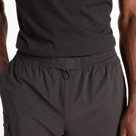Брюки спортивные New Balance OUTDOOR RIPSTOP MP43530BK фото 5 — интернет-магазин Tapok
