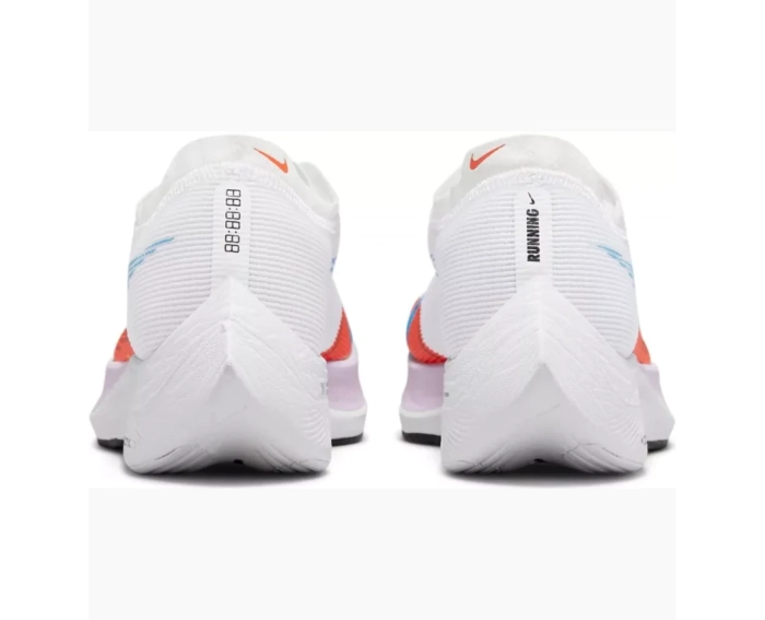 Кроссовки NIKE W AIR VAPORMAX PLUS AO4550-201 фото 2 — интернет-магазин Tapok