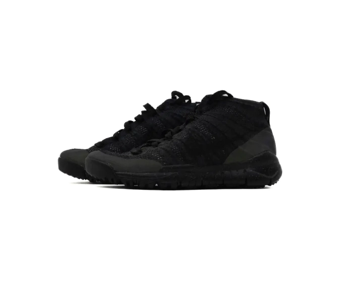 Кроссовки NIKE WMNS FLYKNIT TRAINER CHUKKA FSB HOLOGRAPHIC 805093-001 фото 2 — интернет-магазин Tapok