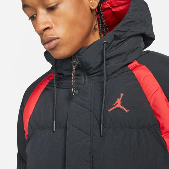 Мужская куртка NIKE MJ ESS PUFFER JKT DA9806-010 фото 4 — интернет-магазин Tapok