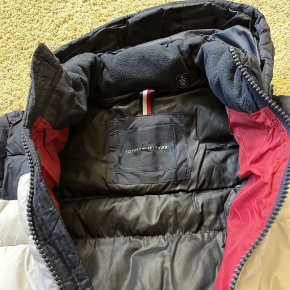 Куртка Tommy Hilfiger Mens Hooded Puffer Jacket 156AN122 ogb фото 3 — интернет-магазин Tapok