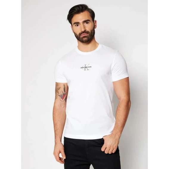 Футболка Calvin Klein Jeans T-Shirt J30J317092 фото 1 — інтернет-магазин Tapok