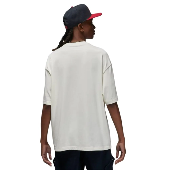 Футболка Jordan Flight Essentials Oversized DZ7313-133 фото 5 — інтернет-магазин Tapok
