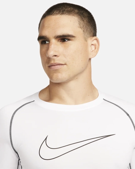 Термобелье Nike Pro Dri-FIT Tight-Fit Short-Sleeve Top DD1992-100 DD1992-100 фото 3 — интернет-магазин Tapok