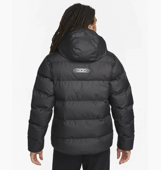 Пуховик чоловічий Nike Primaloft Sportswear Storm-Fit Windrunner Air Max Black FN0244-010 фото 2 — інтернет-магазин Tapok