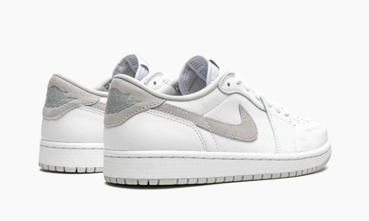Кросівки Air Jordan 1 Low OG Neutral Grey 2021 (W) CZ0775-100 фото 3 — інтернет-магазин Tapok