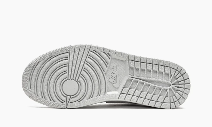 Кросівки Air Jordan 1 Low OG Neutral Grey 2021 (W) CZ0775-100 фото 5 — інтернет-магазин Tapok