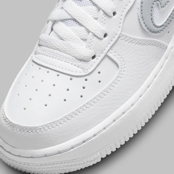 Кроссовки Nike AIR FORCE 1 GS FQ2413-100 фото 9 — интернет-магазин Tapok