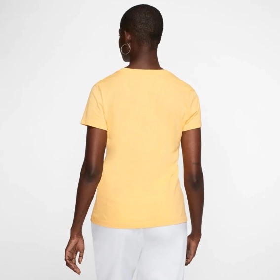 Футболка NIKE W NSW TEE ESSNTL ICON FUTUR BV6169-795 фото 2 — интернет-магазин Tapok