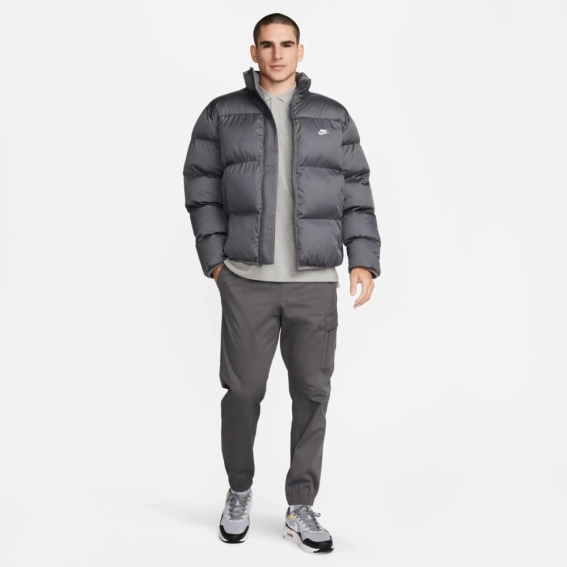 Куртка чоловіча Nike Down Jacket Club (FB7368-068) фото 1 — інтернет-магазин Tapok