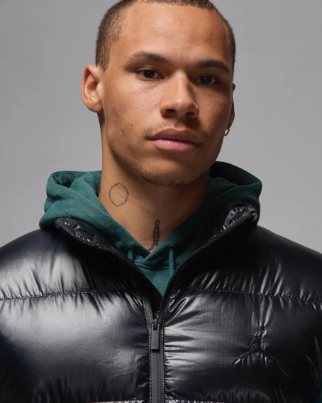 Жилетка Nike M J FLIGHT DOWN VEST FV7273-010 фото 3 — інтернет-магазин Tapok