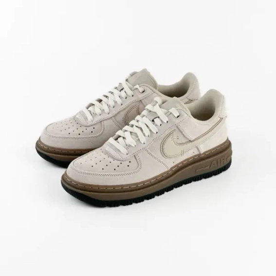 Кроссовки мужские Nike Air Force 1 Luxe Beige HV2531-100 42 HV2531-100 фото 2 — интернет-магазин Tapok