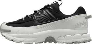 Кроссовки мужские Nike Zoom Vomero Roam MenS Winterized Shoes White/Black FV2295-001 41 FV2295-001