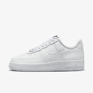 Жіночі кросівки WMNS AIR FORCE 1 07 SE FB8251-100