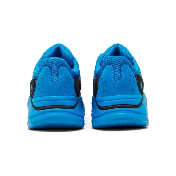 Кроссовки ADIDAS YEEZY BOOST 700 HP6674 фото 6 — интернет-магазин Tapok